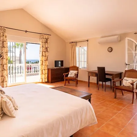 Villa Kadena